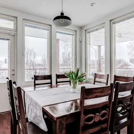 Grand Kivistoe Near Helsinki Airport Vantaa